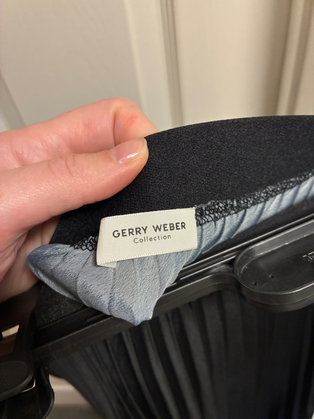 Gerry Weber Pleated Midi Skirt - Black to Navy Ombre - Picture 4 of 4
